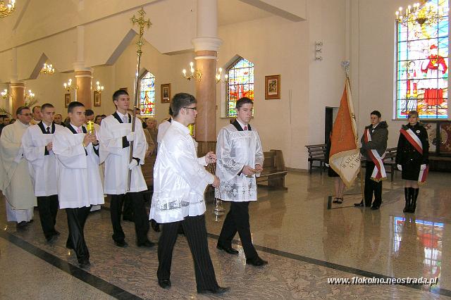 12 Rozpoczyna sie Eucharystia.jpg